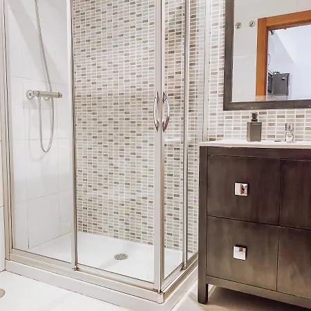 Aires De Montecerrao, Plaza De Garaje Y Wifi Gratis شقة *